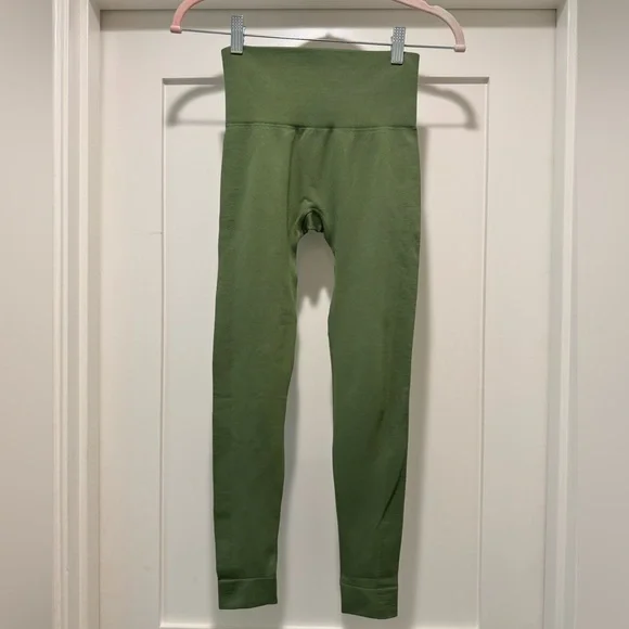 set active green ribbed sports bra & matching leggings - Picture 11 of 11